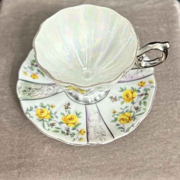 Vintage Fred Robert’s San Francisco Tea Cup & Saucer Set         TC-1 - Picture 2 of 5